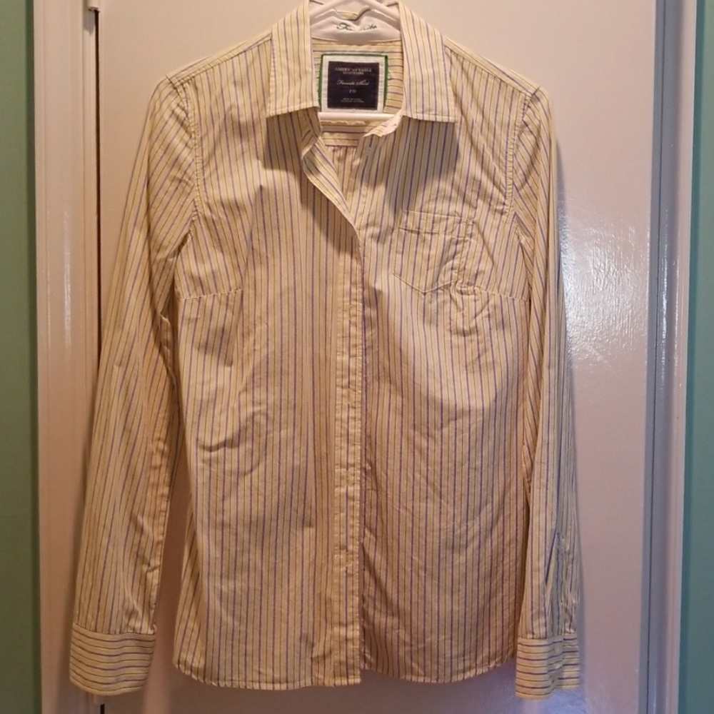 AEO button down shirt